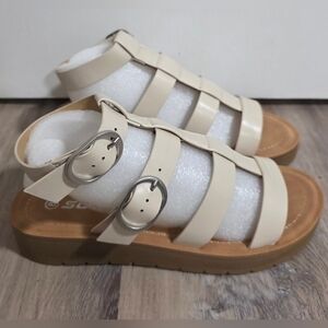 SODA Ledell Gladiator Sandal In Bone Size 8 - New In Box